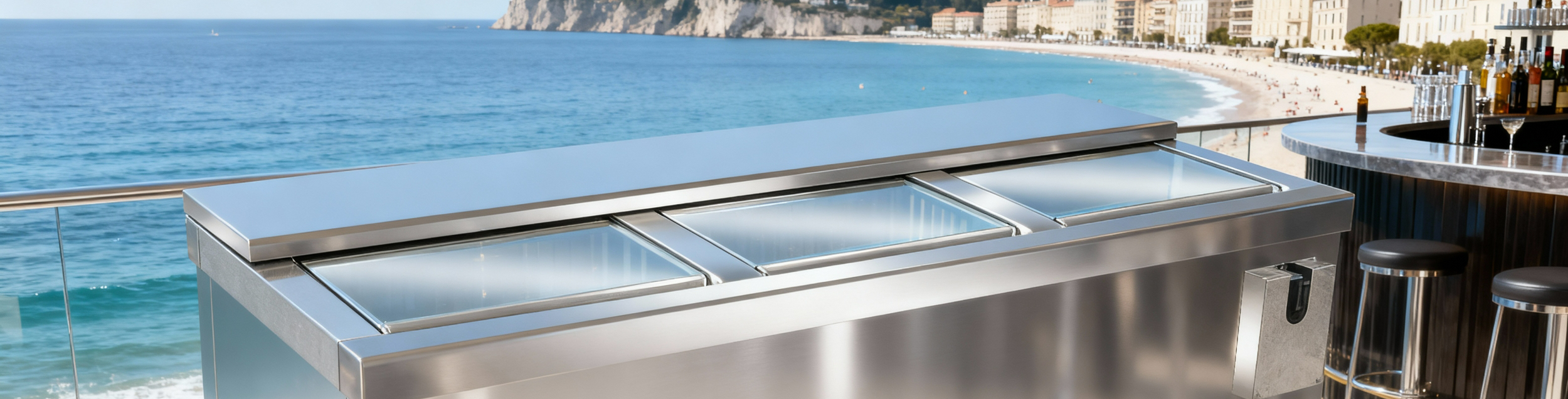 BCL-10H86XC4 en una terraza junto a la playa